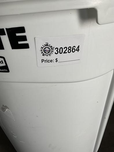 Used RUBBERMAID 32 GAL. BRUTE CONTAINER WITH LID AND DOLLIE