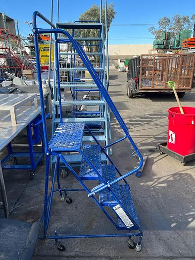 Used 6 FT-4 STEP ROLLING LADDER
