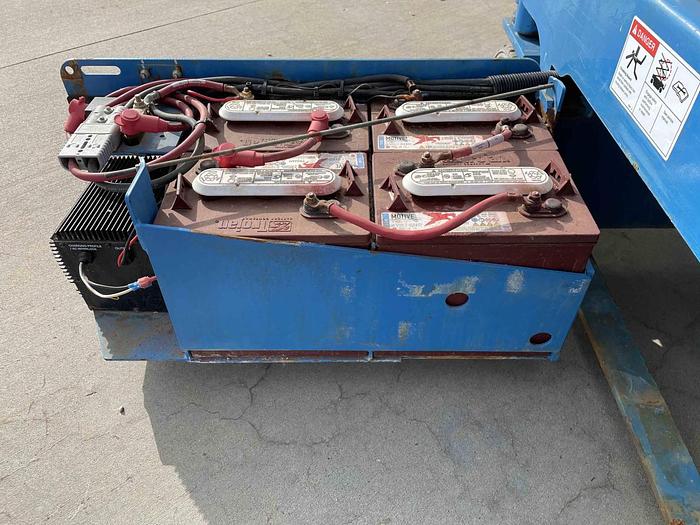 Used Scissor Lift-19' 2Wd Electric