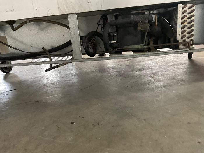 Used TRUE UNDERCOUNTER REFRIGERATOR WORK TOP PREP STATION WITH 3 DOORS !