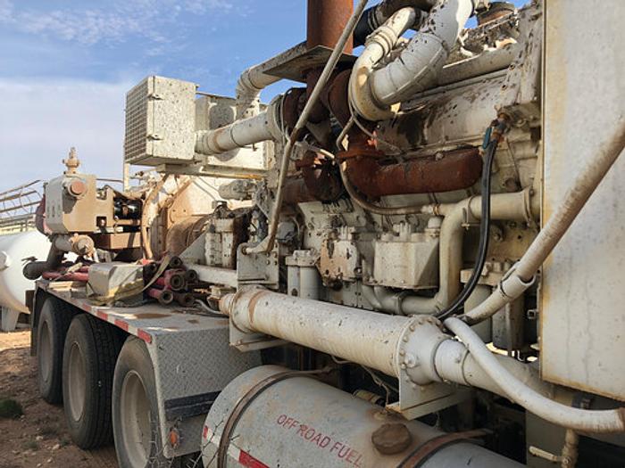 Used 2000 International 5000 Body Load Pump Down Truck