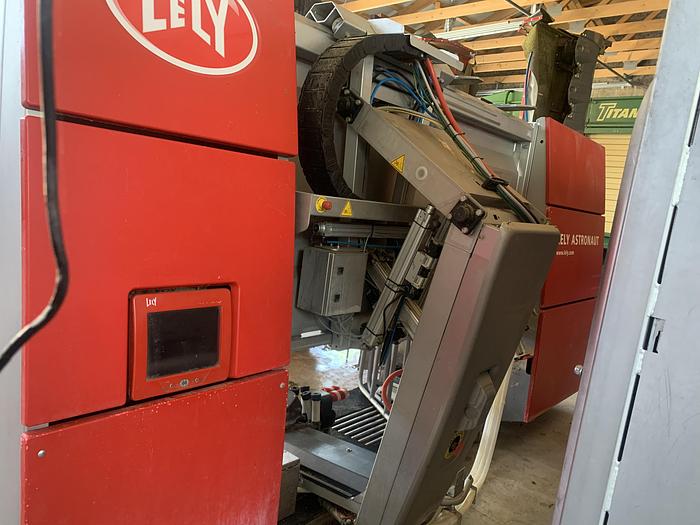 Gebraucht 2012+2010 Melkroboter Vorlage A3 NEXT LH