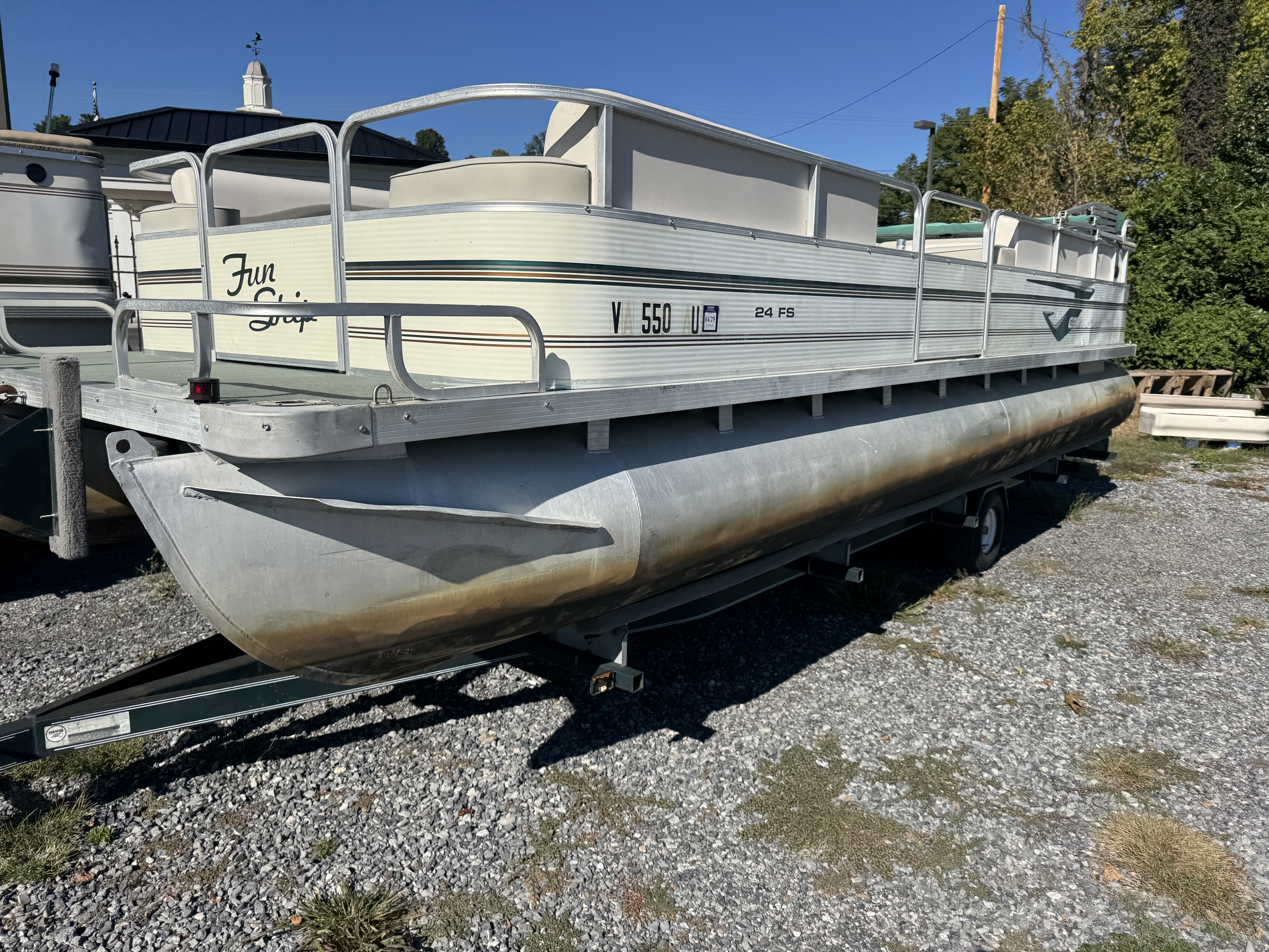 Used 1998 Grumman (Lowe) Fun Ship