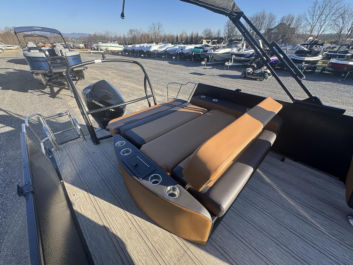 2026 Premier 230 SunSation RL