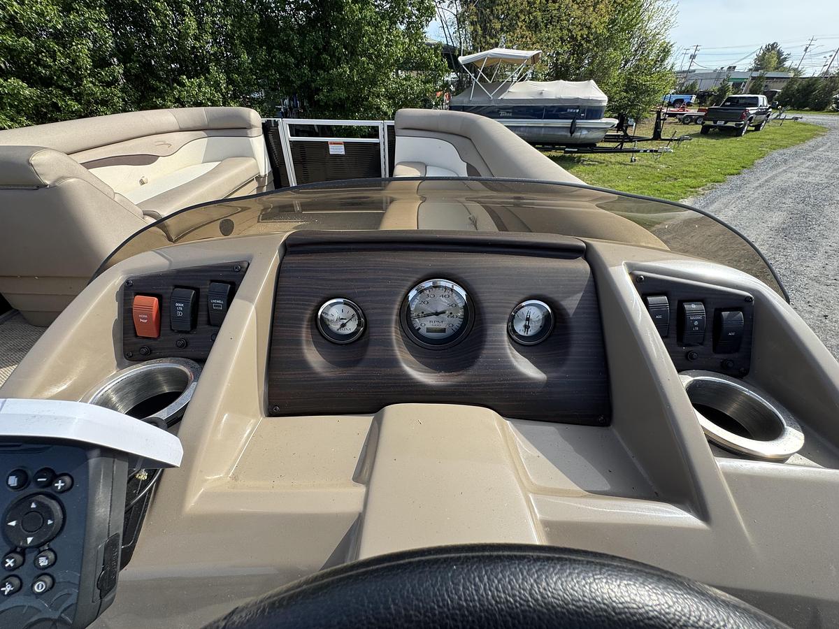 2019 Bennington 22 SL