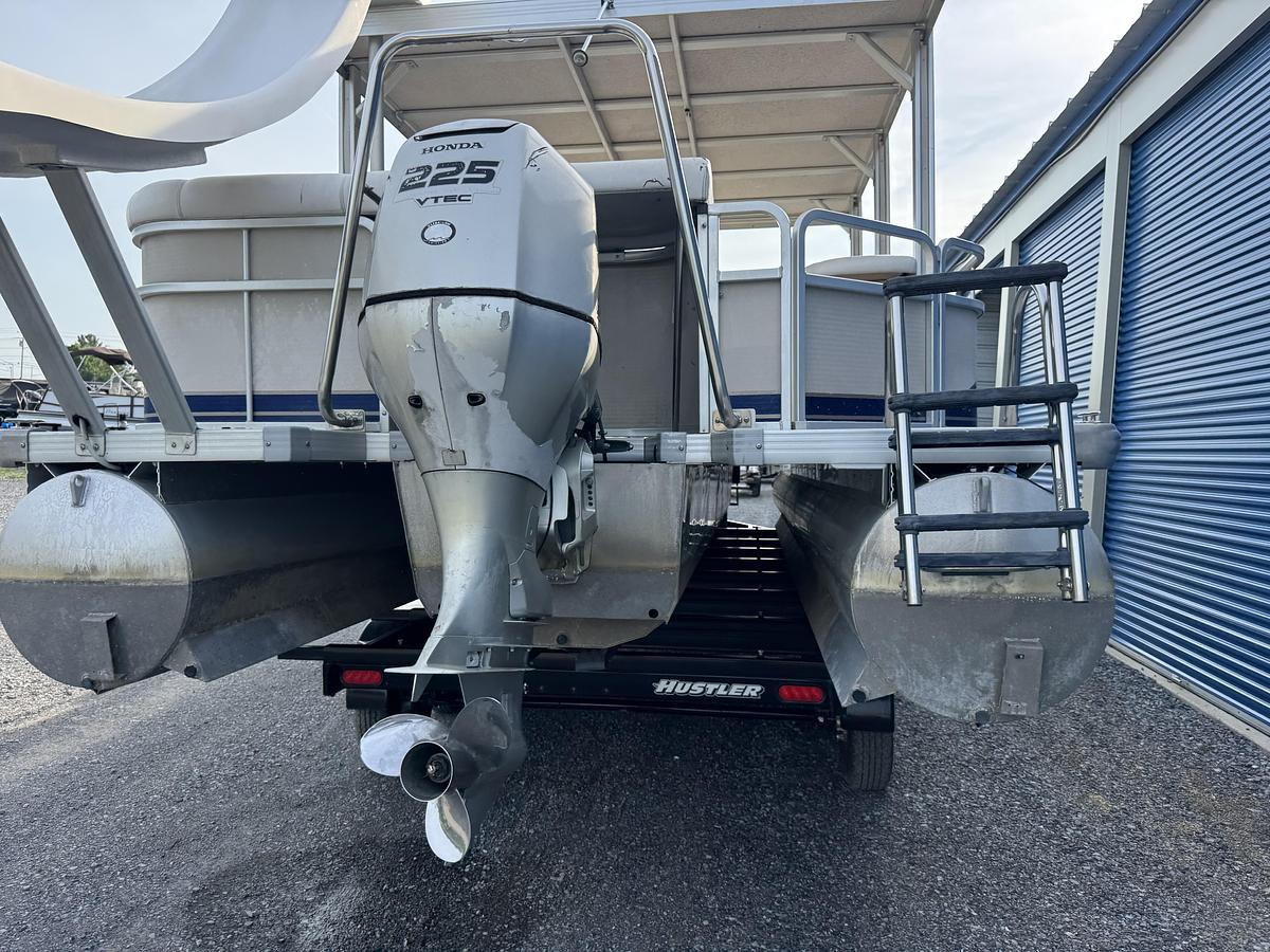 Used 2005 Premier 310 Boundary Waters UD