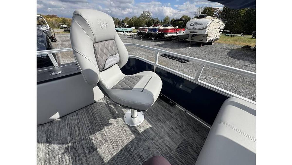 Used 2024 Ranger Boats 220F