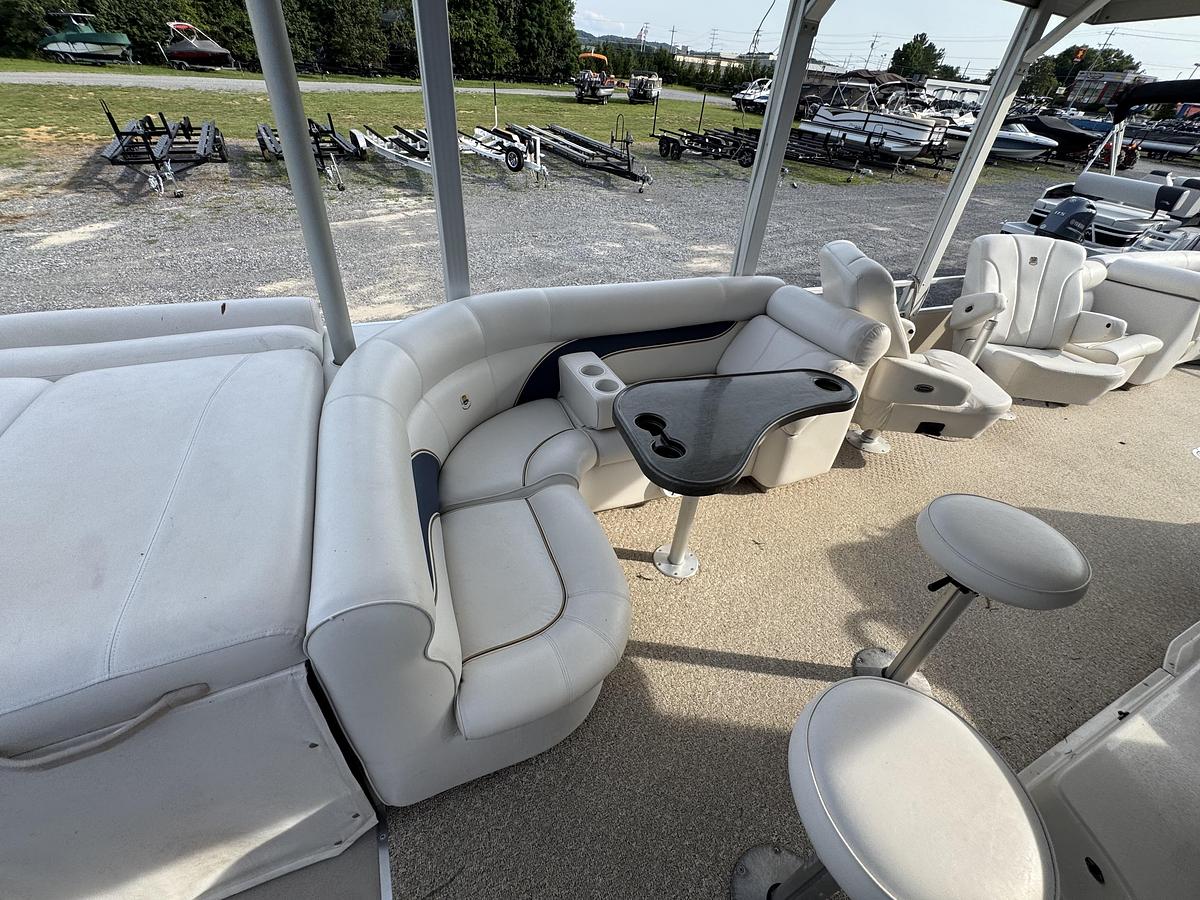 Used 2005 Premier 310 Boundary Waters UD