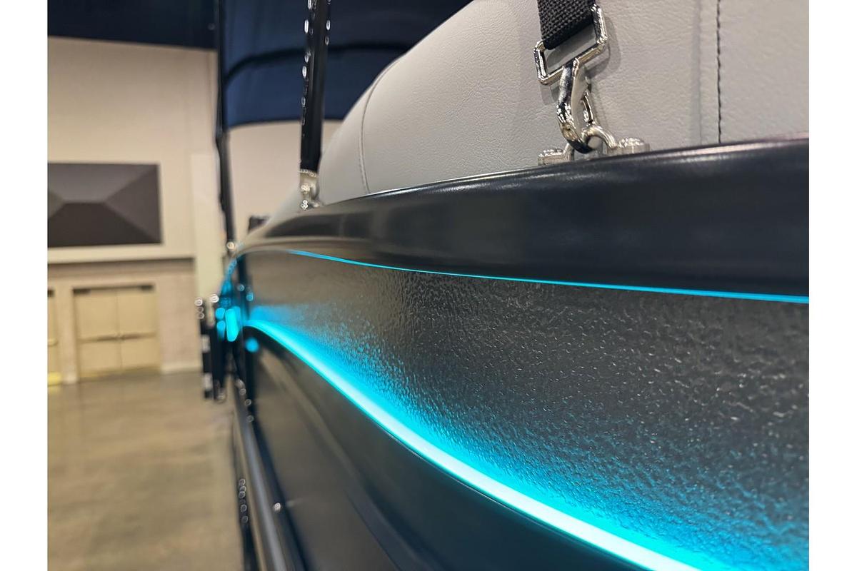 2025 Premier Solaris Rear Social