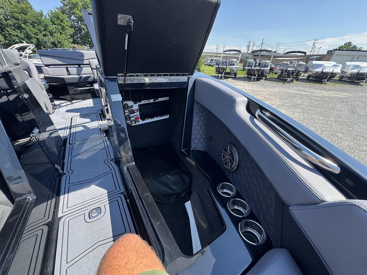 2026 Cobalt R4 Surf
