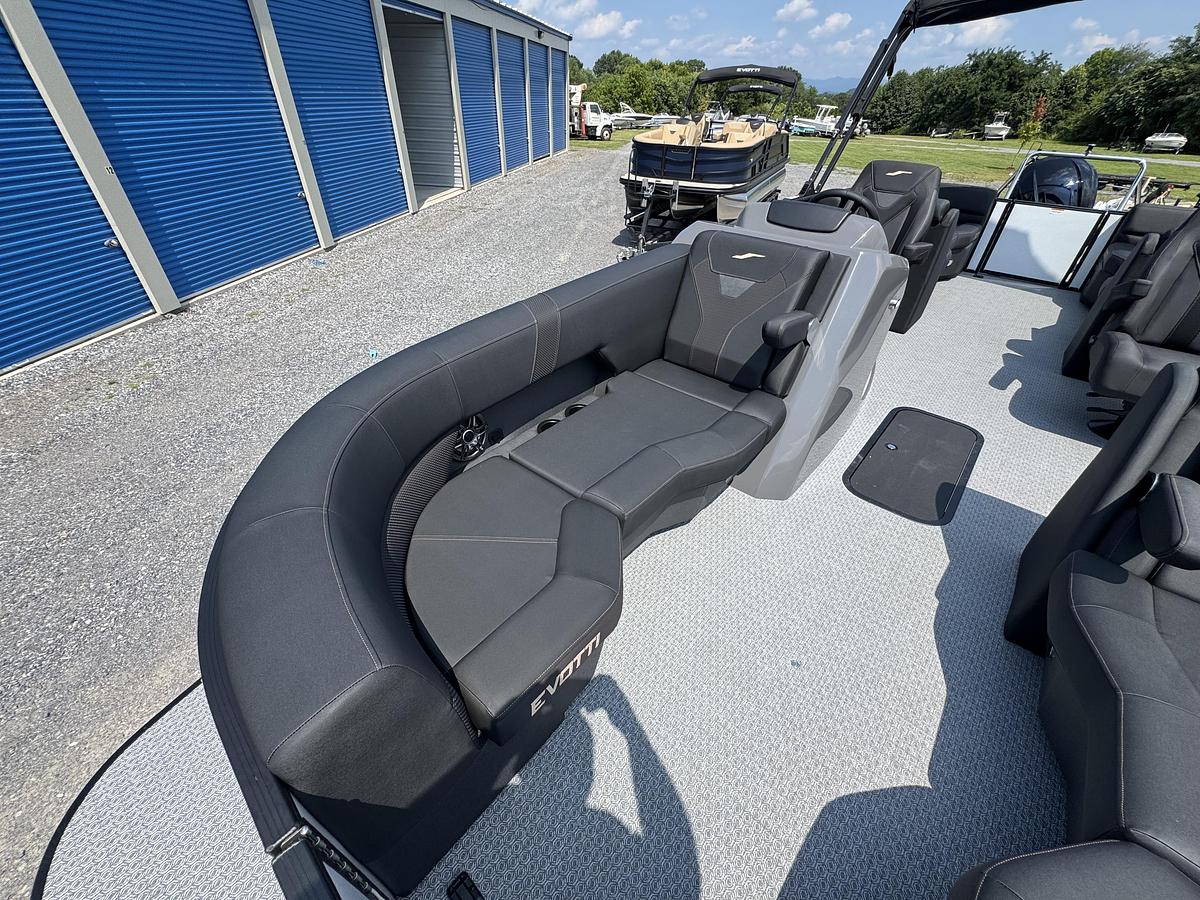2027 Evotti 523QL 25.5 ft.