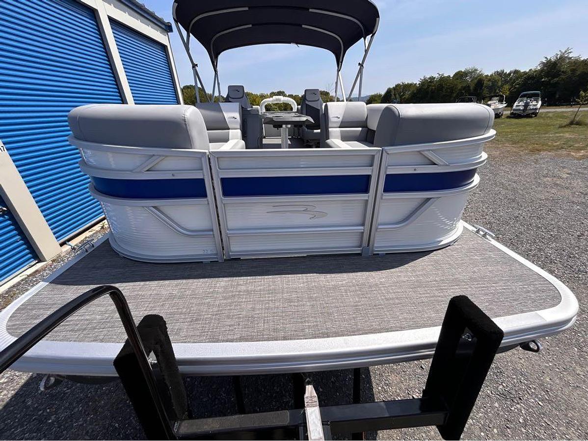 2025 Bennington 22 SSR-SPS