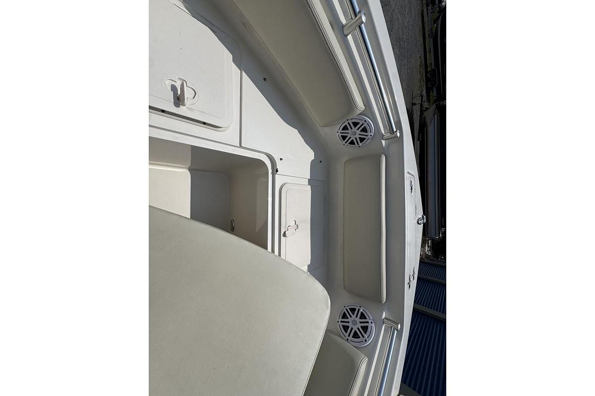 Used 2021 Cobia 220 DC