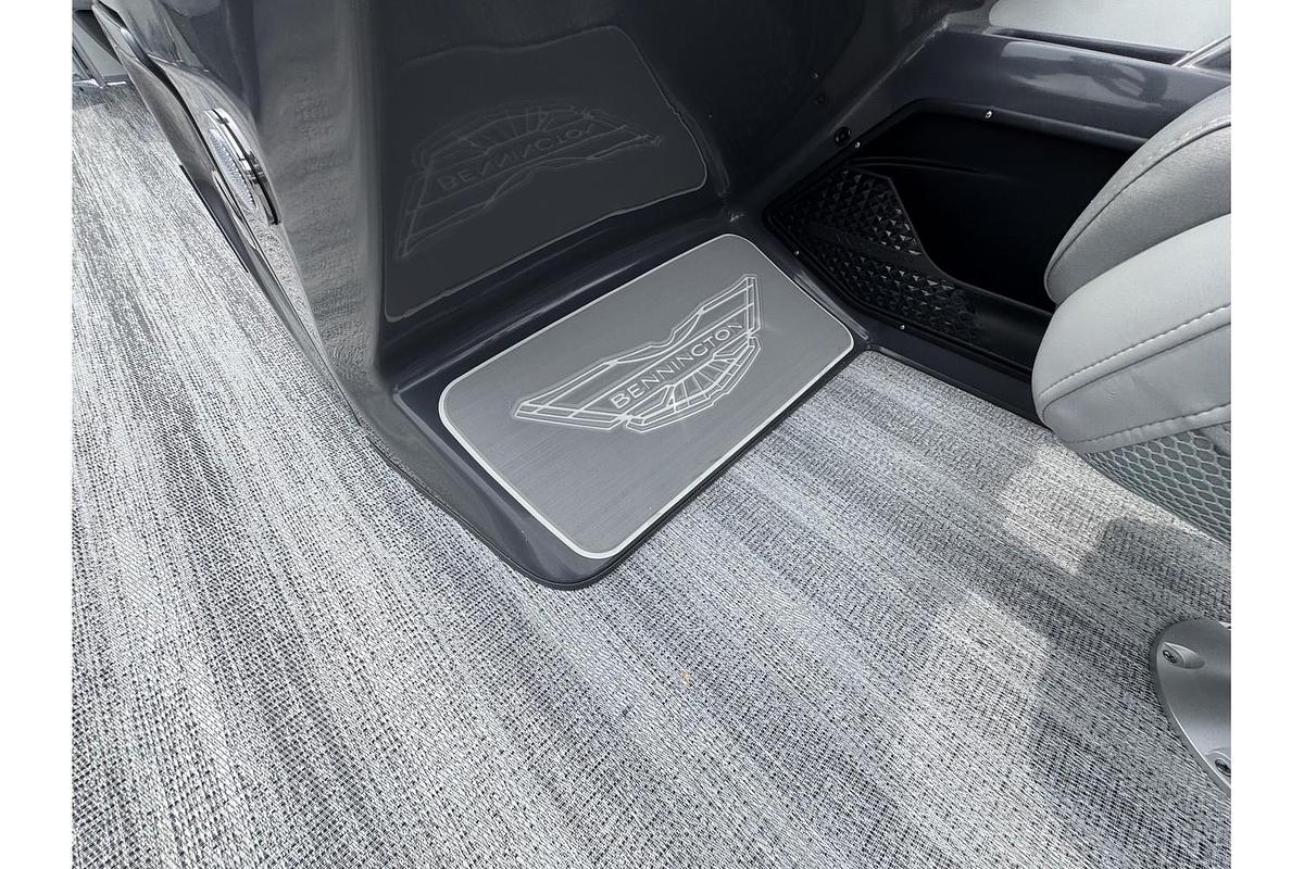 2025 Bennington M Series 22 ML