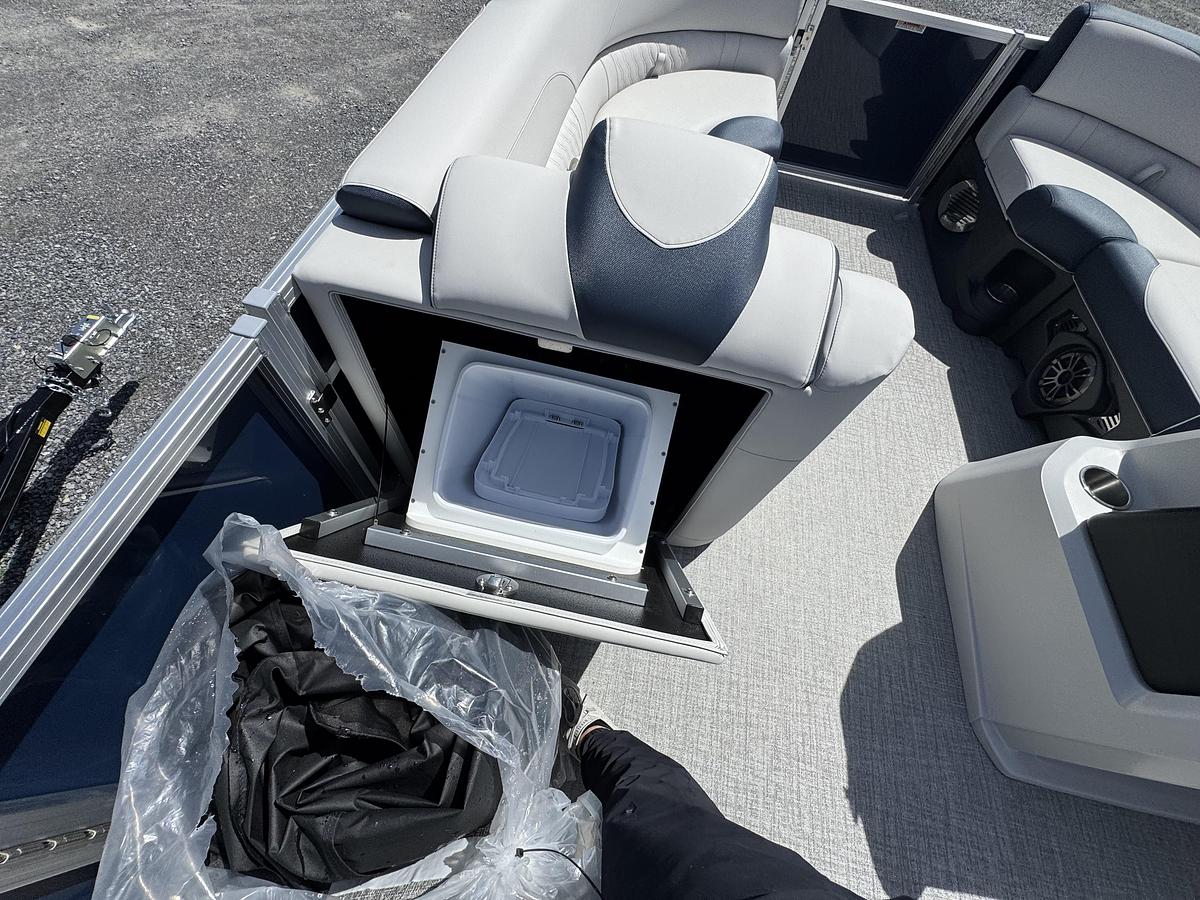 2026 Avalon 23 LSZ QLS