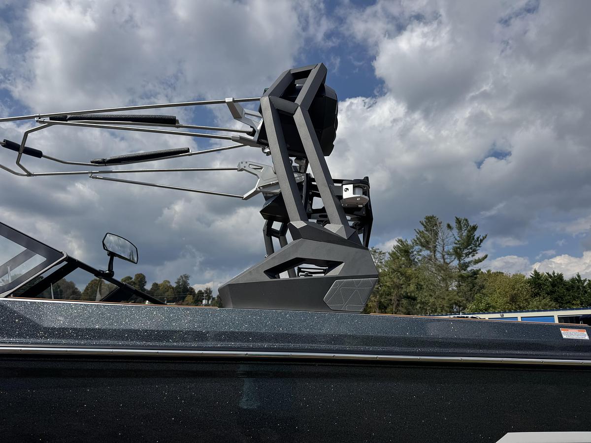2027 Nautique Super Air GS22