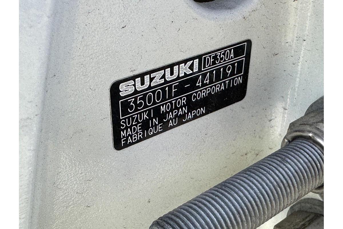 2025 Premier Escalante 330