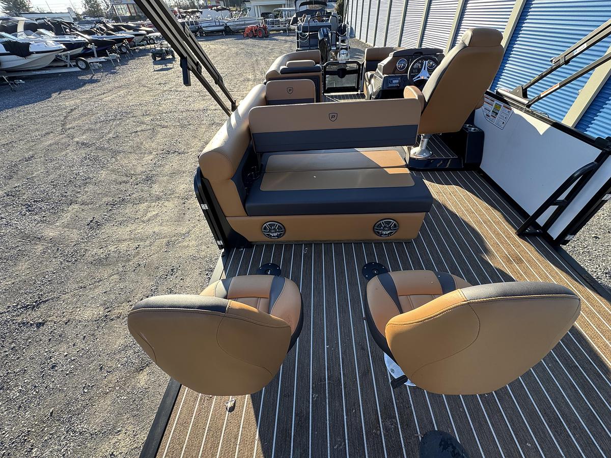 2026 Premier 230 SunSation RS (Rear Social)