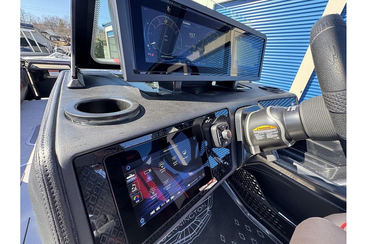 2025 Bennington 24 MFB