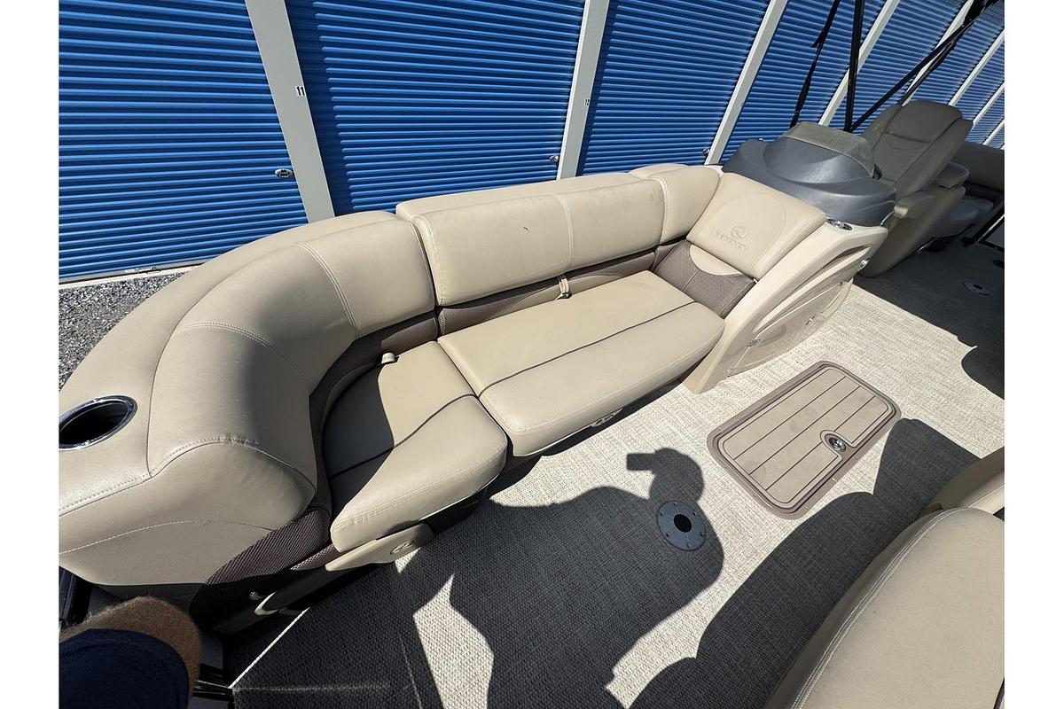 Used 2020 Regency 230 DL3