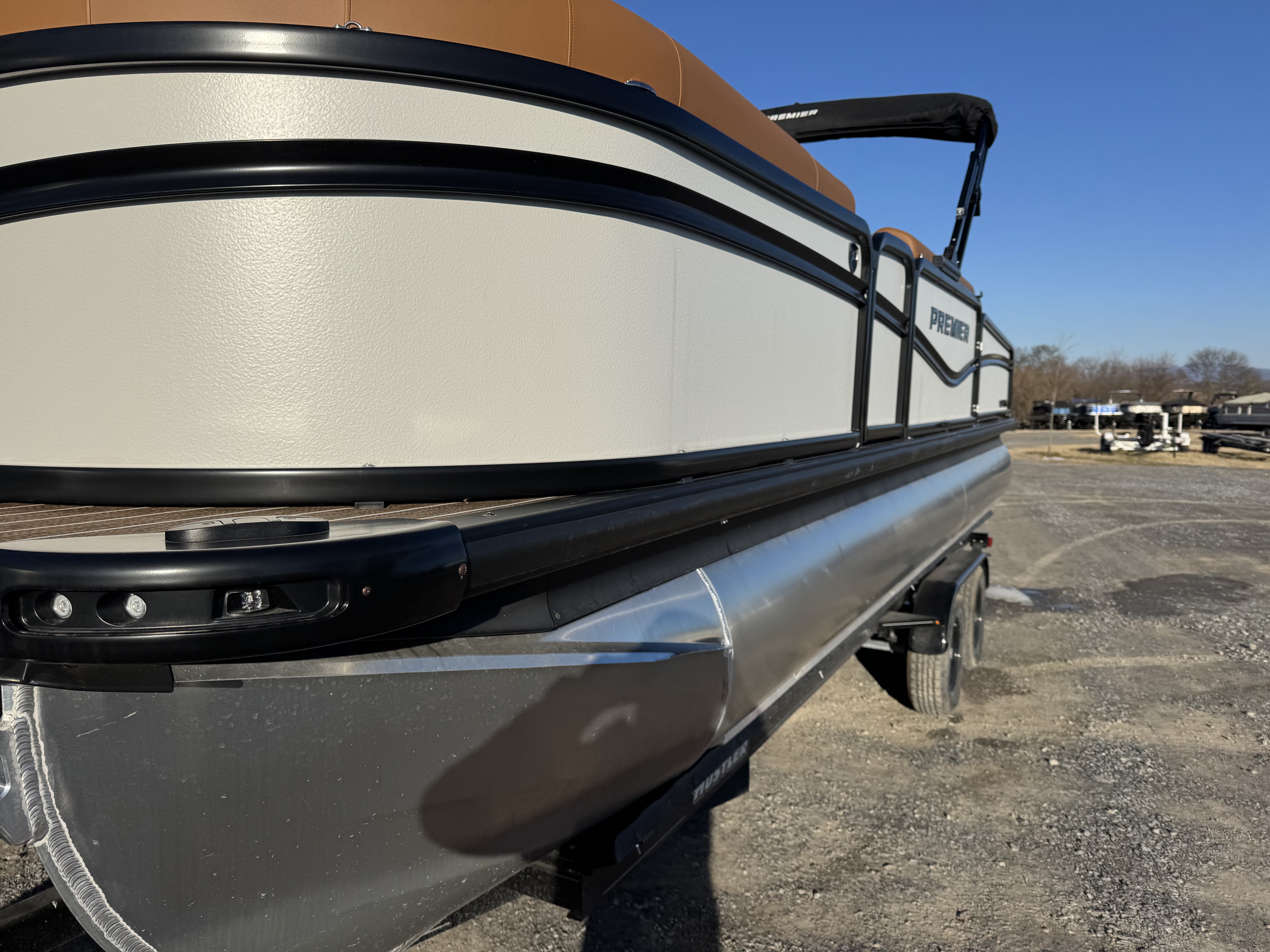 2026 Premier 230 SunSation RS (Rear Social)