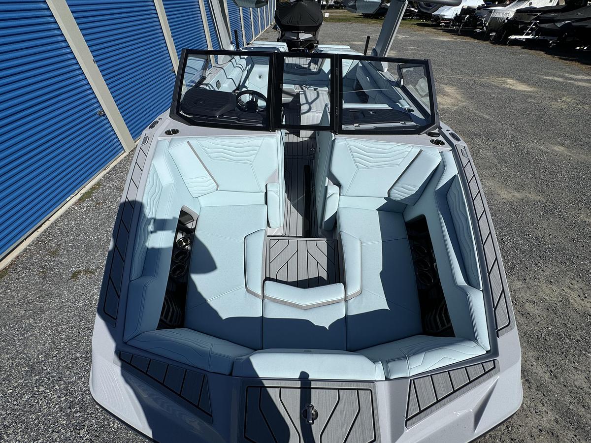 Used 2025 Nautique Super Air G G23