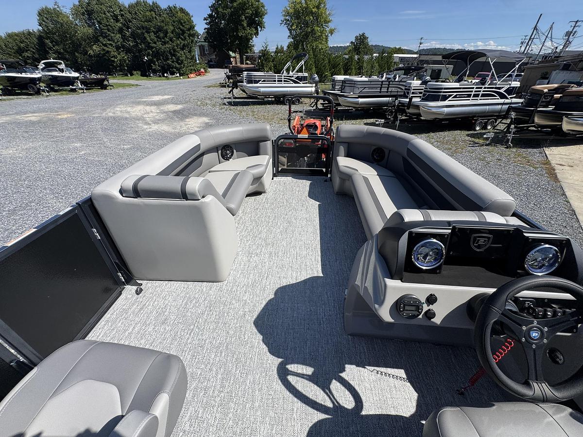 2026 Premier 220 SunScape RL
