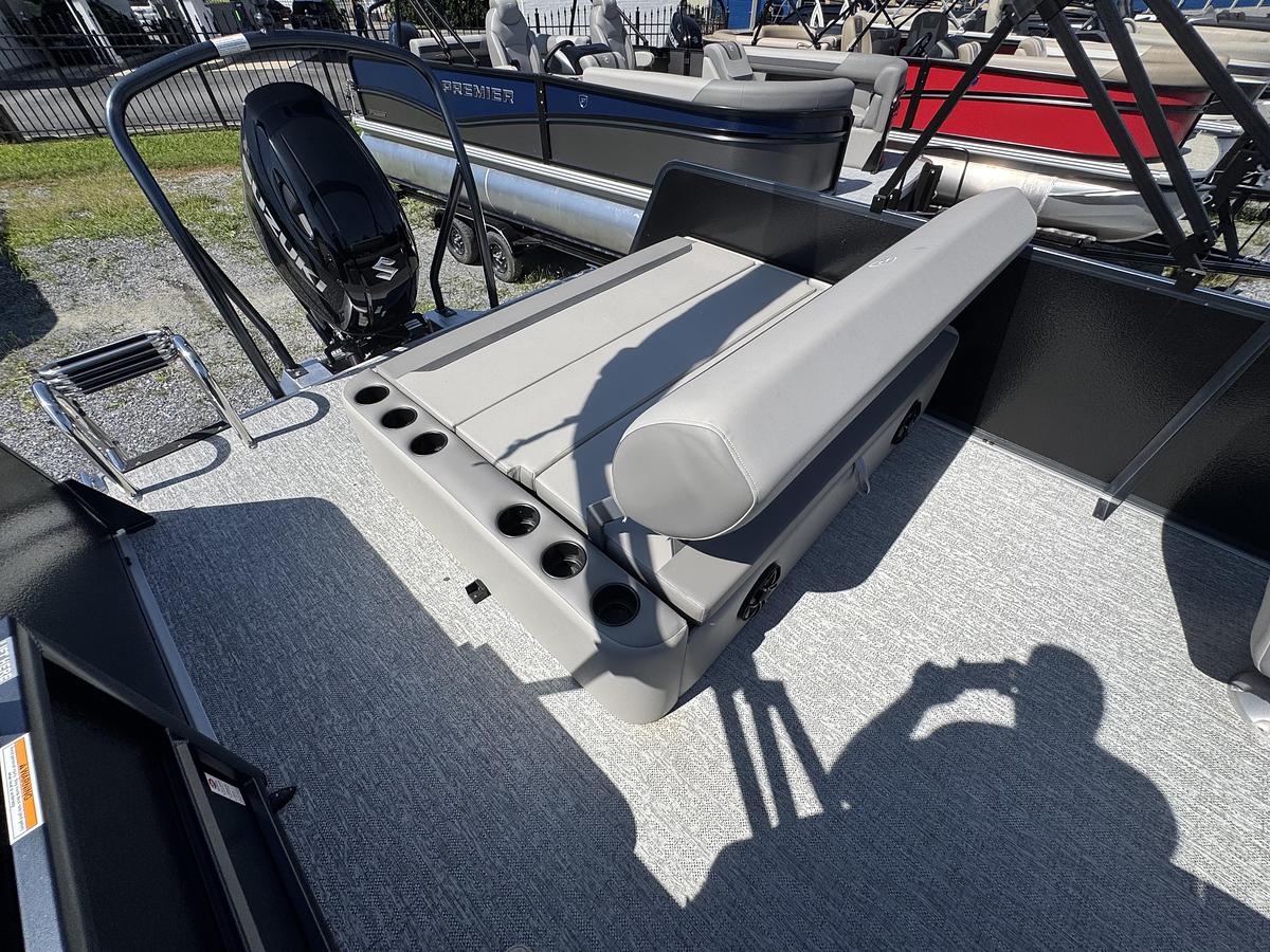2026 Premier 220 SunScape RL