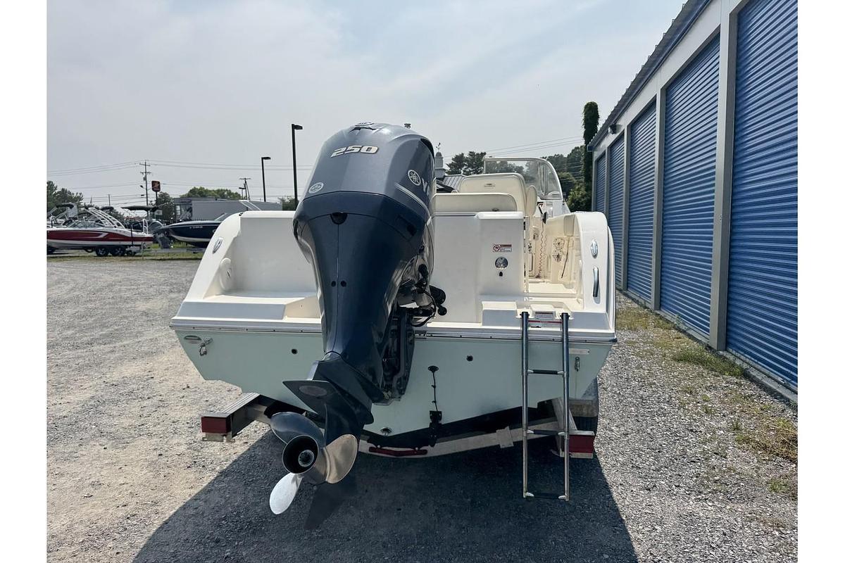 Used 2021 Cobia 220 DC