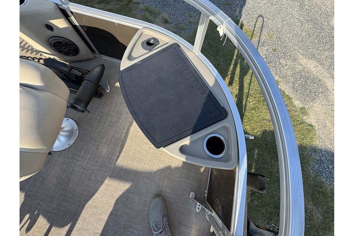 Used 2023 Sun Tracker SPORTFISH 24 XP3