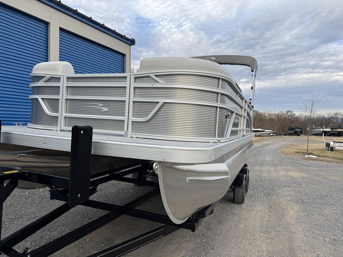 2026 Bennington 22 SSR