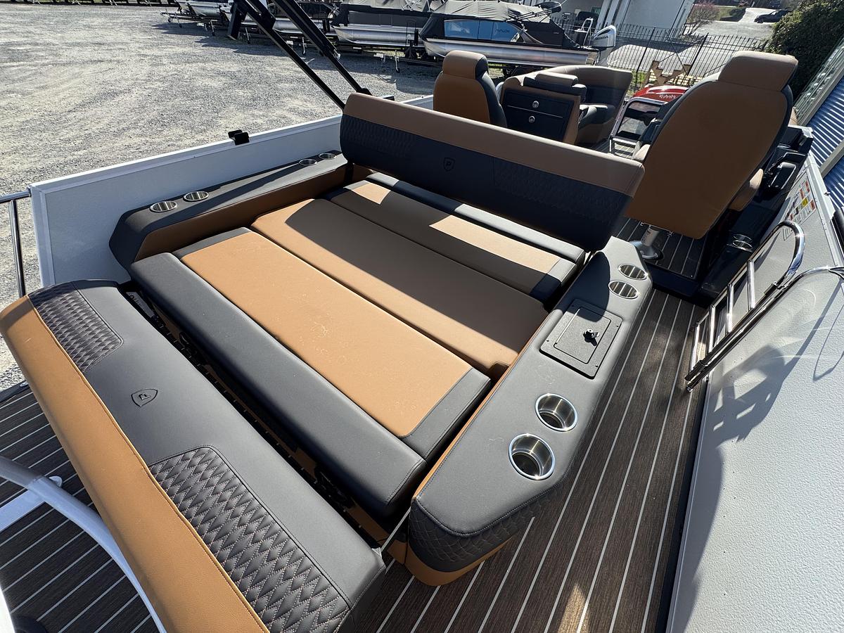 2026 Premier 230 Solaris RL