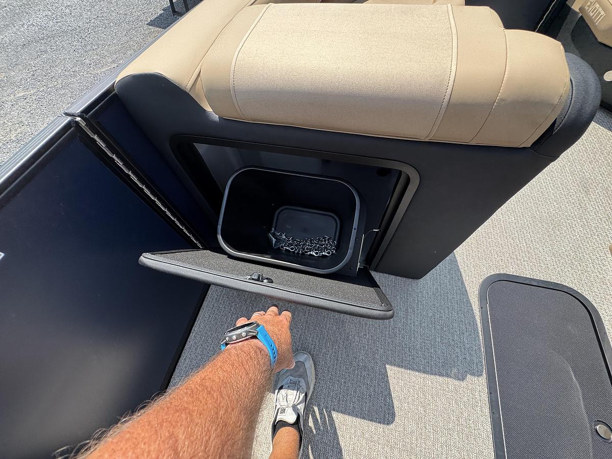 2027 Evotti 523CS 25.5 ft.