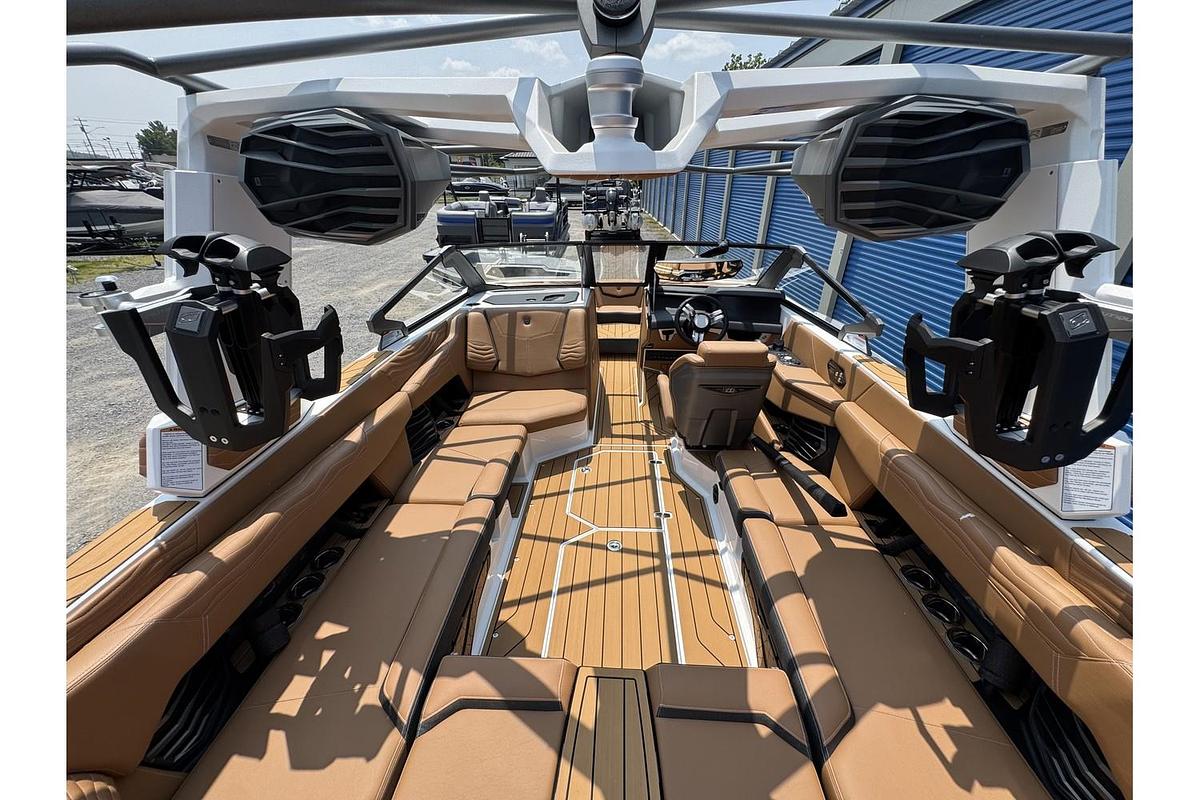 Used 2025 Nautique Super Air G G23