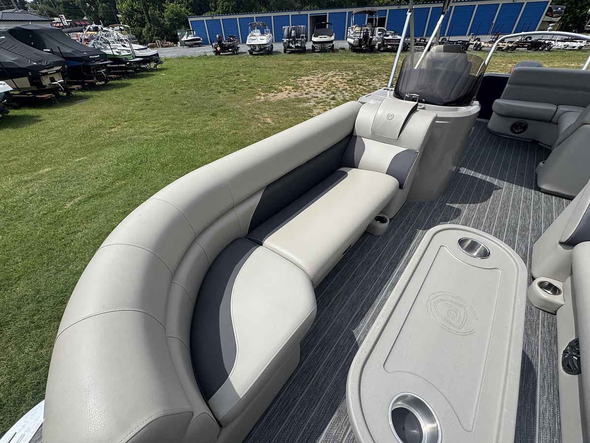 Used 2022 Premier Sunspree RE 230 CL