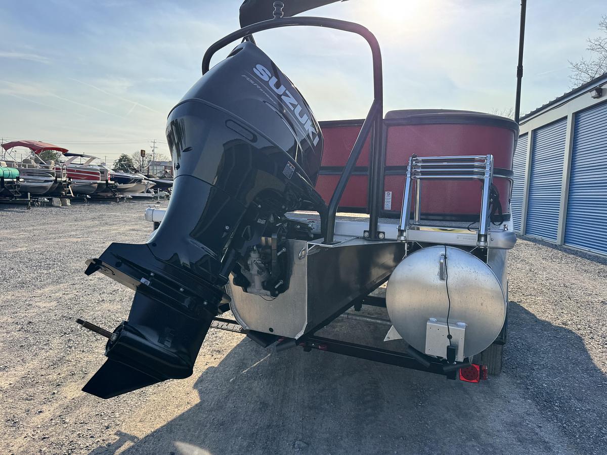 2026 Premier 220 SunScape RF