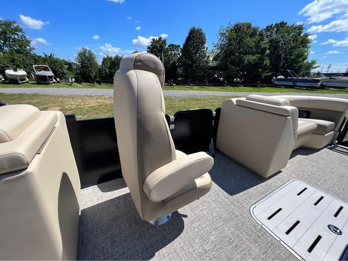 2024 Premier 230 Sunsation RF