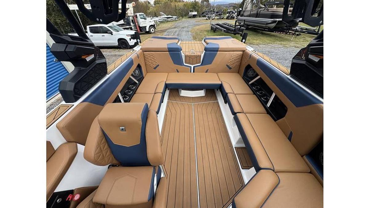 Used 2023 Nautique GS22