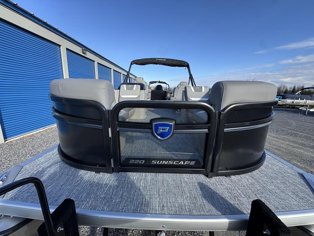 Used 2026 Premier 220 SunScape RF