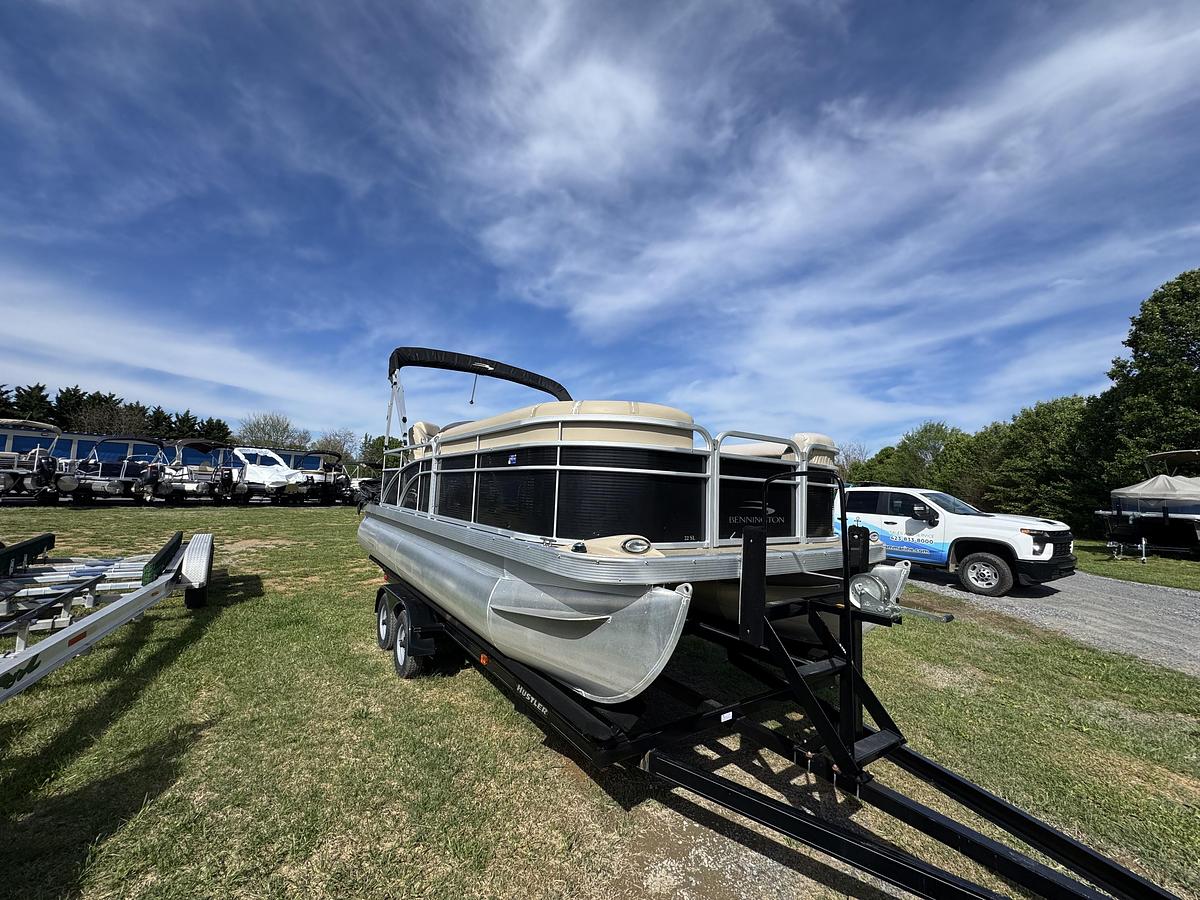 Used 2008 Bennington 22 SL