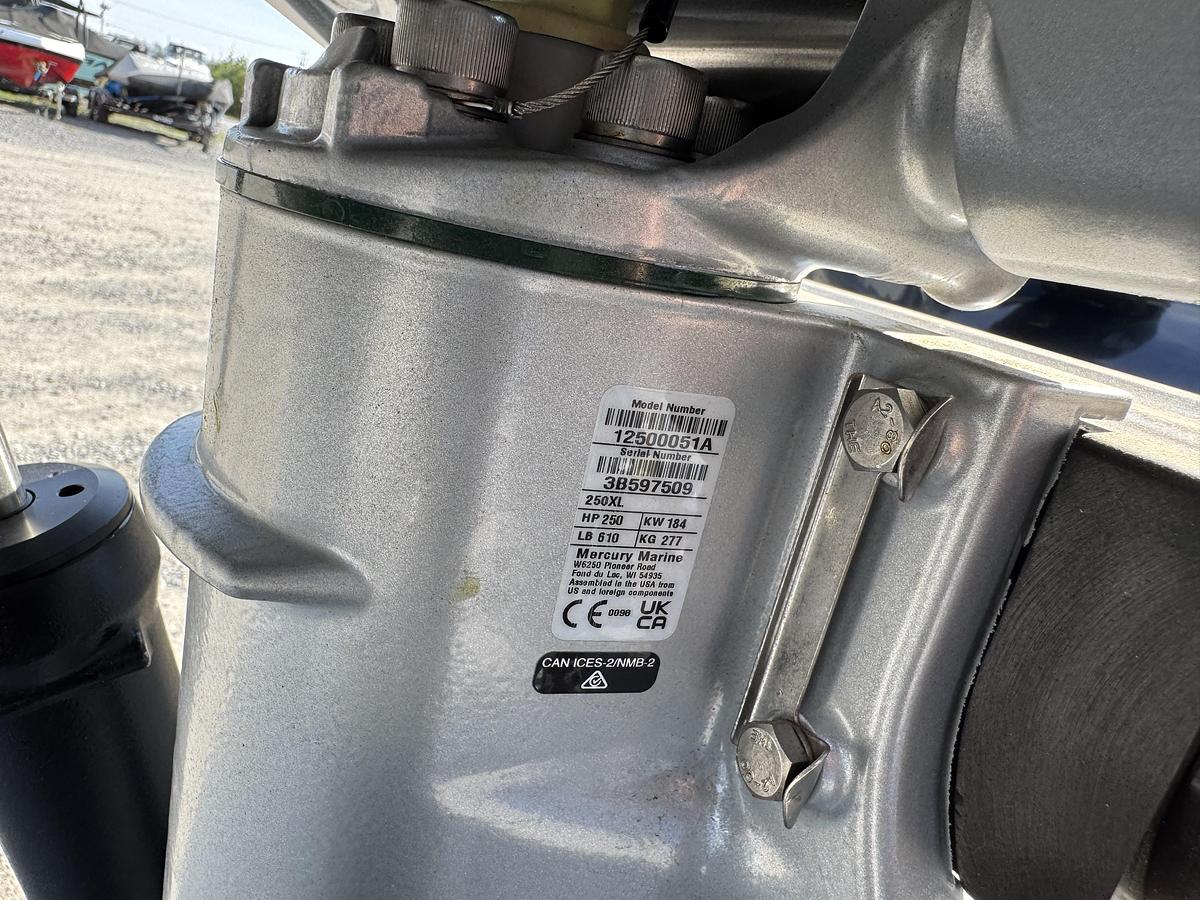 2026 Premier 230 Solaris RL