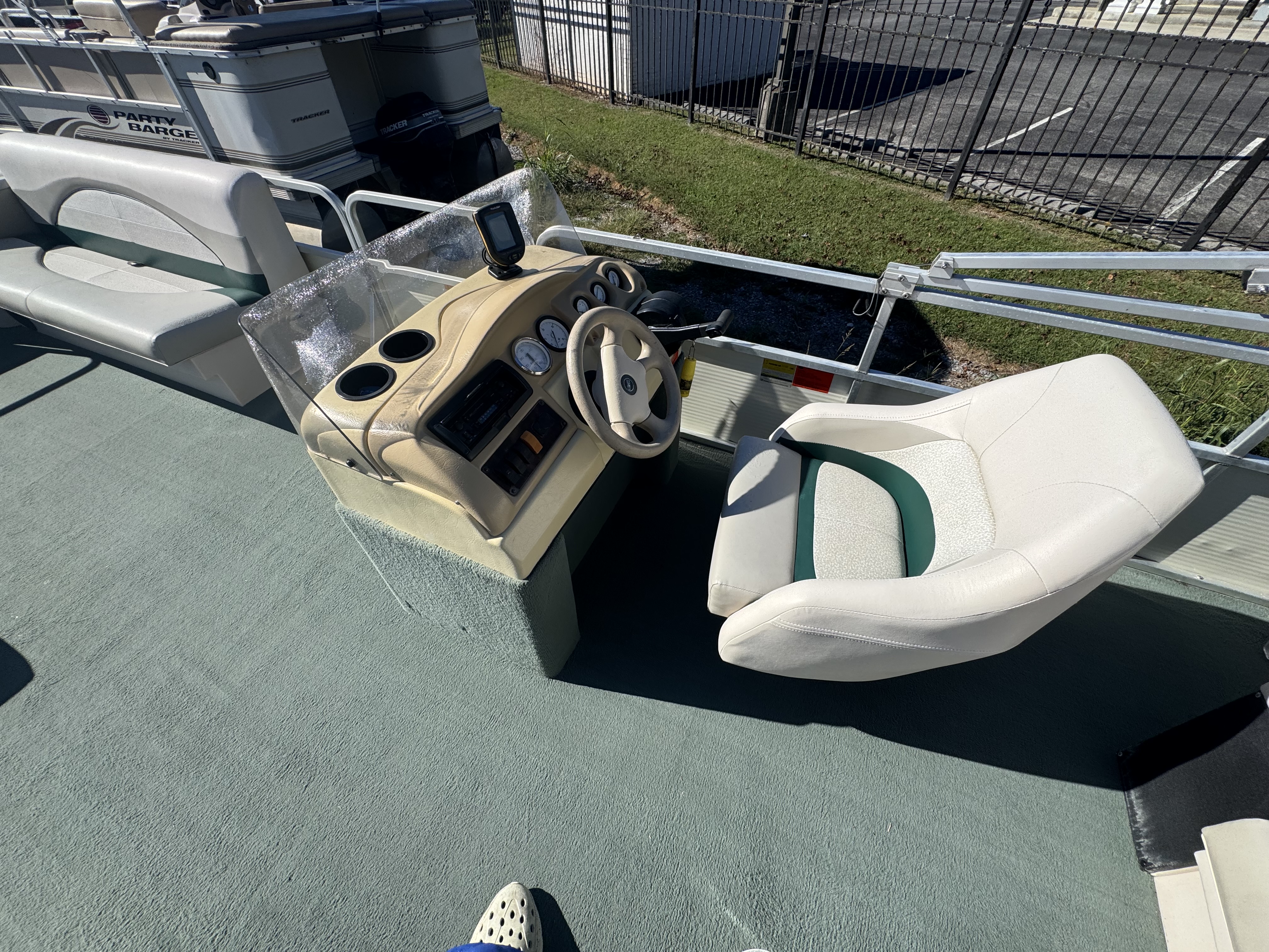 Used 1998 Grumman (Lowe) Fun Ship
