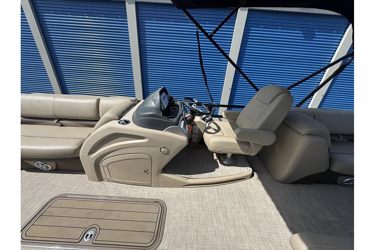 Used 2020 Regency 230 DL3