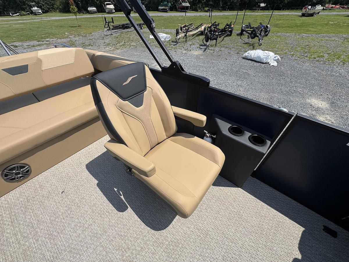 2027 Evotti 523CS 25.5 ft.