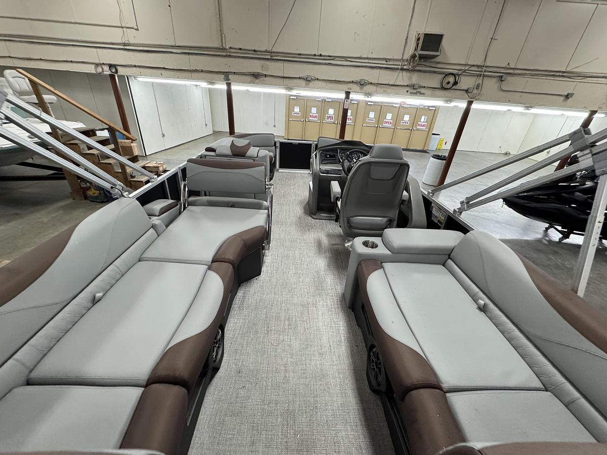 2026 Avalon 23 LSZ QLS