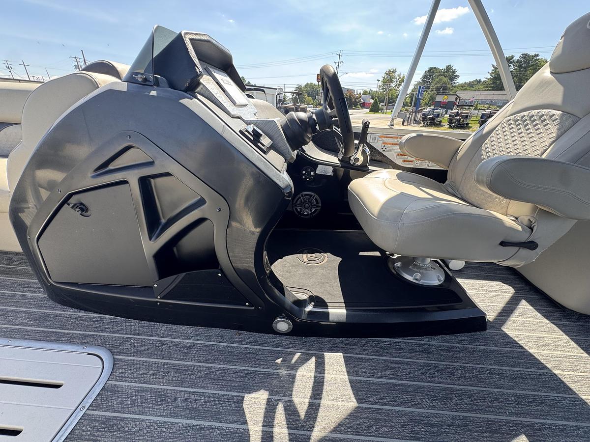 Used 2022 Premier Sunsation RF 230 CL