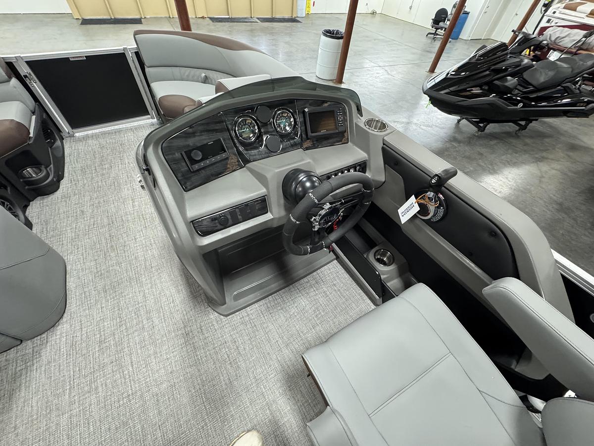 2026 Avalon 23 LSZ QLS