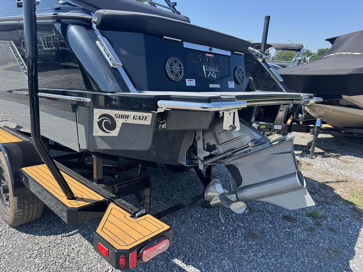 2026 Cobalt R4 Surf