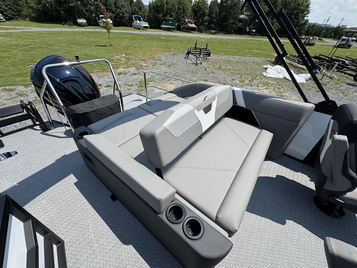 2027 Evotti 521CS 23.5 ft.