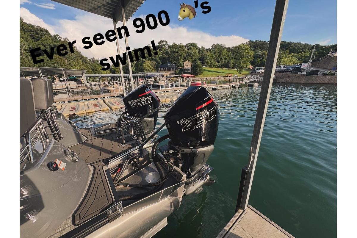 2024 Manitou XT 27 Split Rear Windshield (Srw)